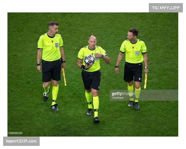 欧冠裁判组名单公布,法国名哨蒂尔潘将执法拜仁对阵皇马关键战 欧冠裁判组名单公布,法国名哨蒂尔潘将执法拜仁对阵皇马关键战